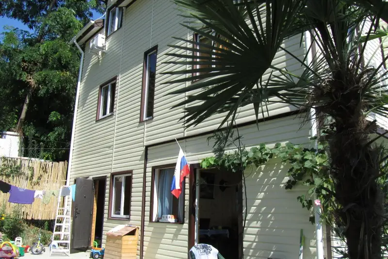 gallery_photo