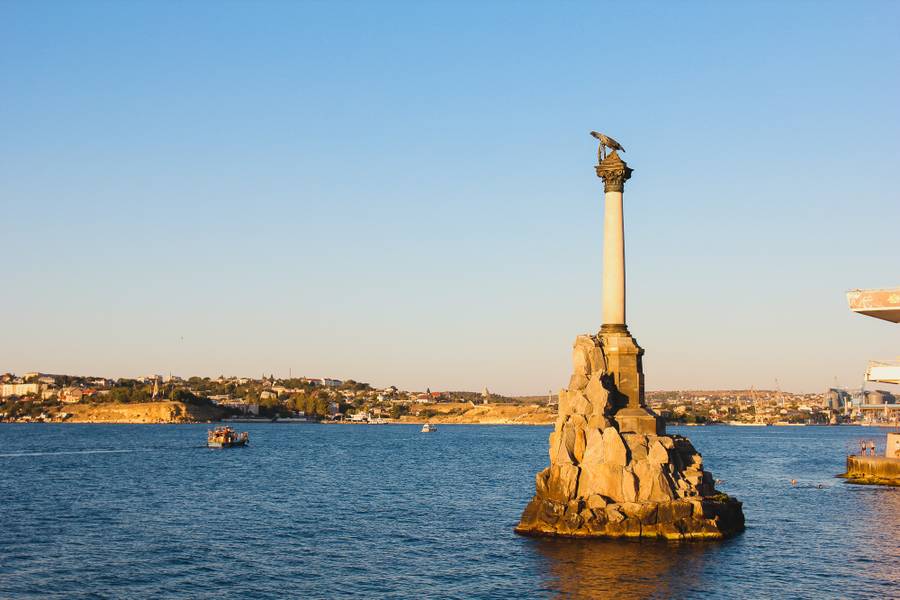 Памятник затопленным кораблям. Гордость, украшение и история Севастополя