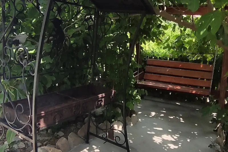 Мини турбаза на Ленинском пер. Ленинский, 18 «В»