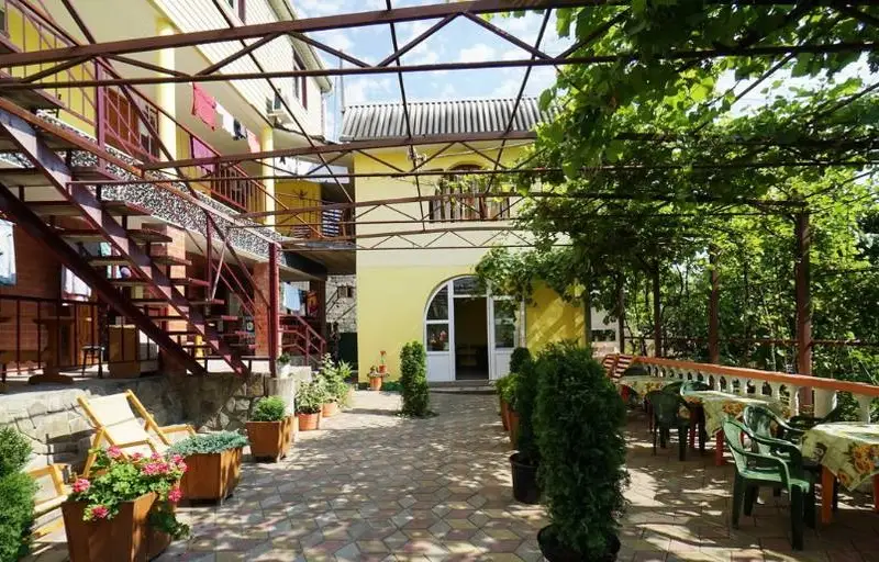Гостевой дом «Януна», курорт Лермонтово