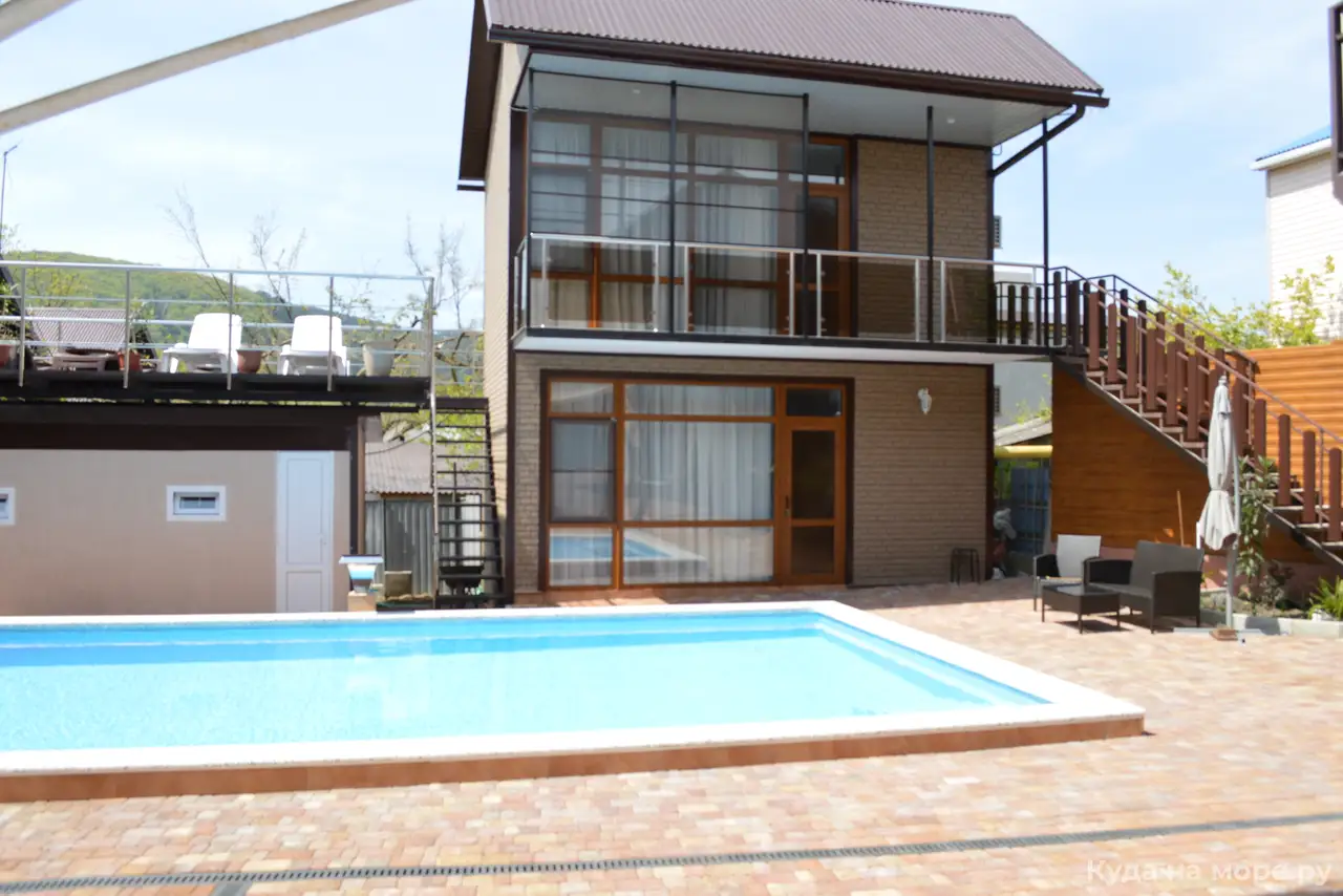 gallery_photo