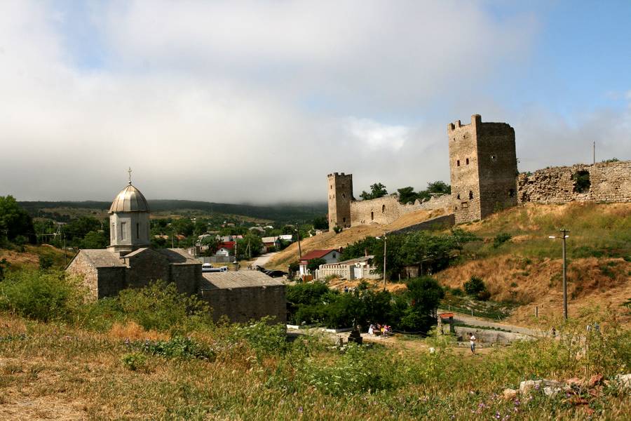 Генуэзская крепость в Феодосии. Фото: jalita.com&nbsp;&nbsp;