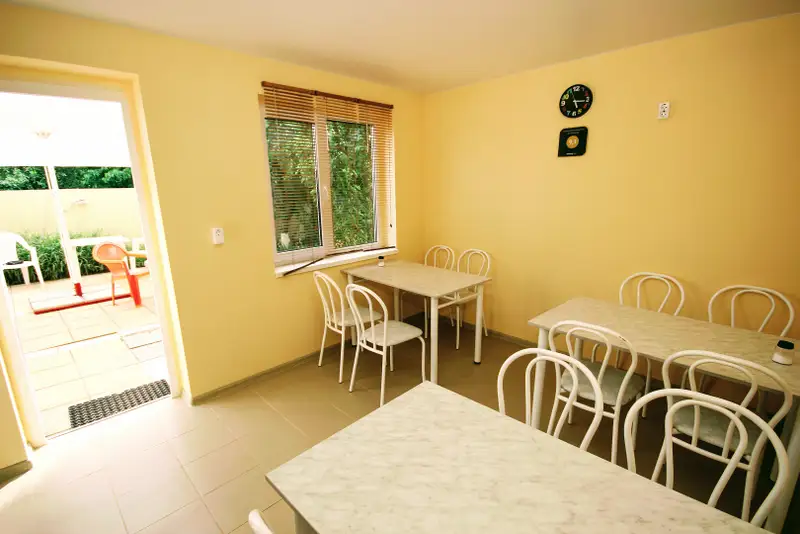 gallery_photo
