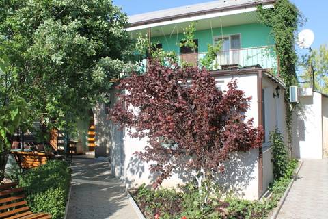 Гостевой дом «Наш дом отдыха» ул. Симферопольская, д. 15