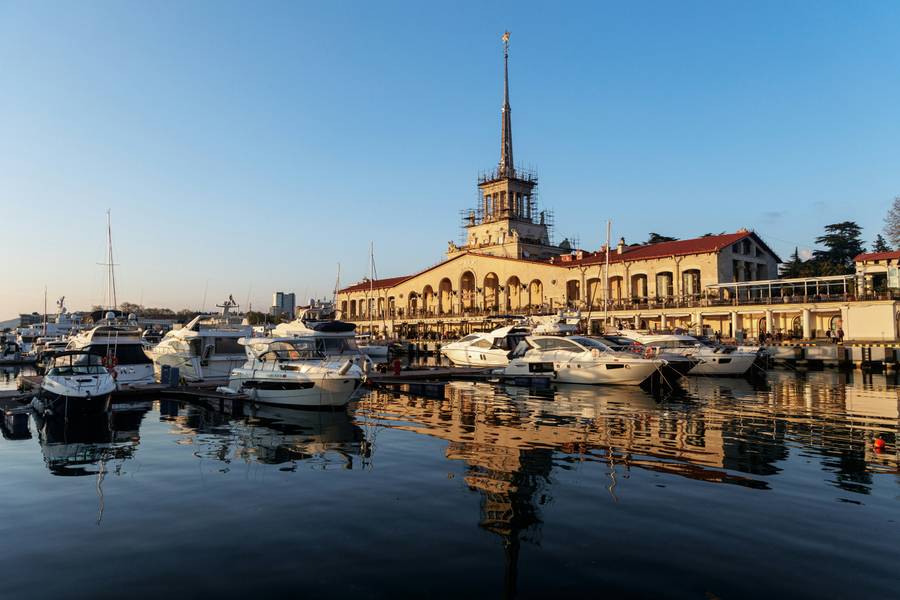 Морской порт в Сочи.&nbsp;Источник: unsplash.com