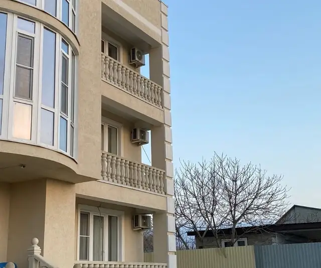 gallery_photo
