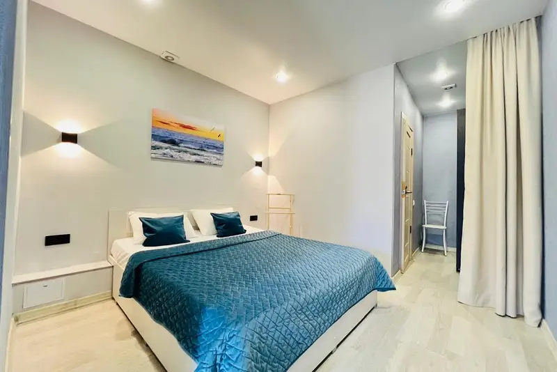 Семейные апартаменты с отдельным входом, бассейном