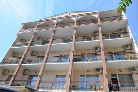 Гостевой дом «Алвис» ул. Октябрьская, д. 14 «А»