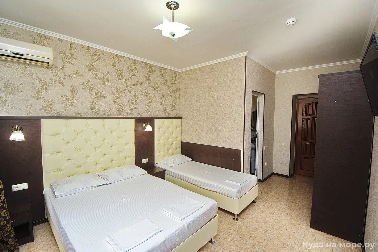 gallery_photo