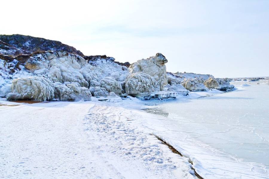 Замерзшее Азовское море. Фото: drive2.ru