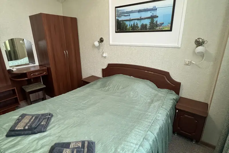 gallery_photo