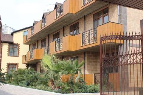 Мини-гостиница «Семь пятниц» (Seven Fridays) ул. Аэродромная, д. 2/15