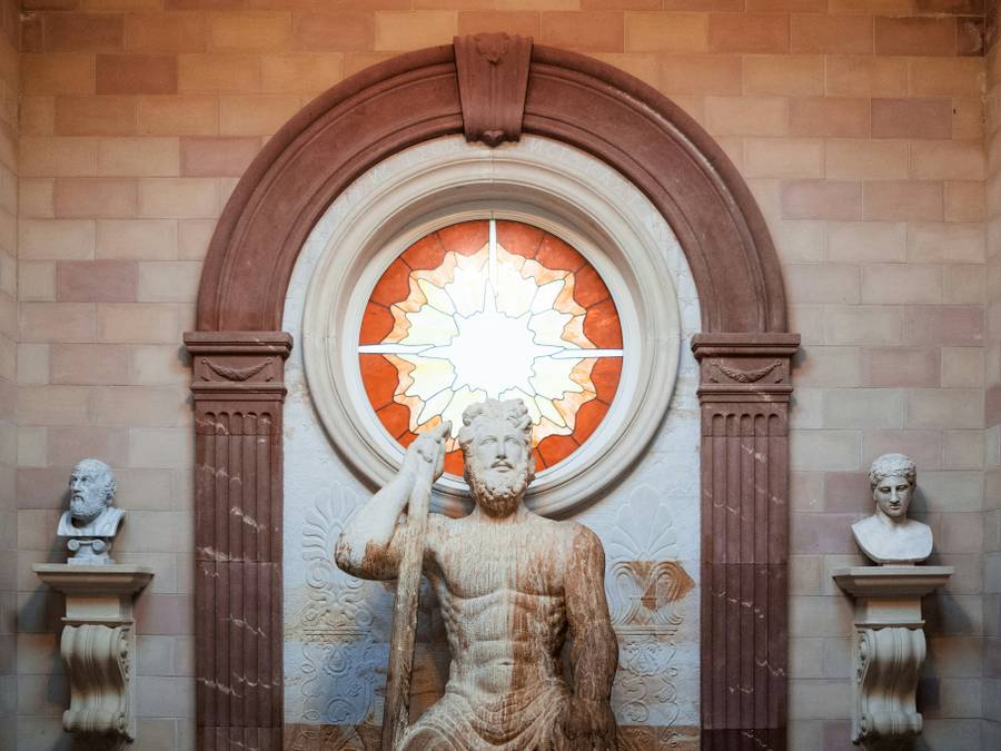 Скульптура в Старом парке Кабардинки. Источник:&nbsp;unsplash.com