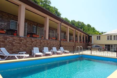 Гостевой дом «Ангелина» мкр. Ореховая Роща, д. 22