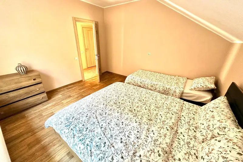 gallery_photo