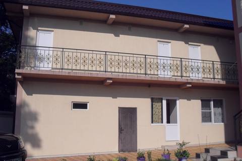 Гостевой дом "В гостях у Альвины" ул. Львовская, 64