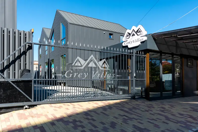 Коттедж «Grey Villas» ул. Михаила Лермонтова, д. 1