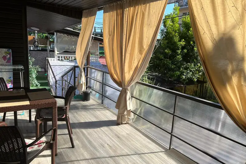 gallery_photo