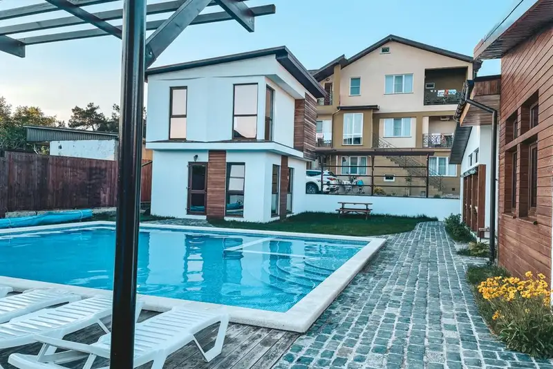 Гостевой дом «ЭлеОн Хаус» ул. Коллективная, д. 61