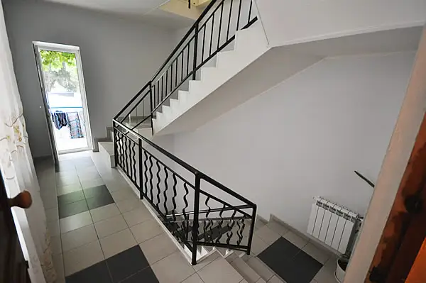 gallery_photo