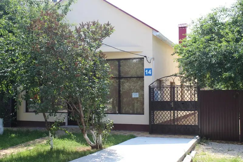 Дом рядом с морем ул. Кати Соловьяновой, д. 14