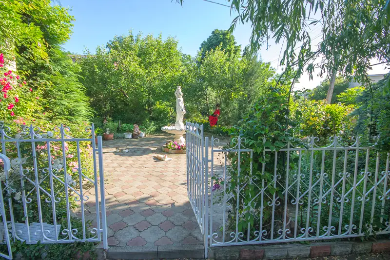 gallery_photo