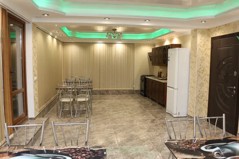 gallery_photo