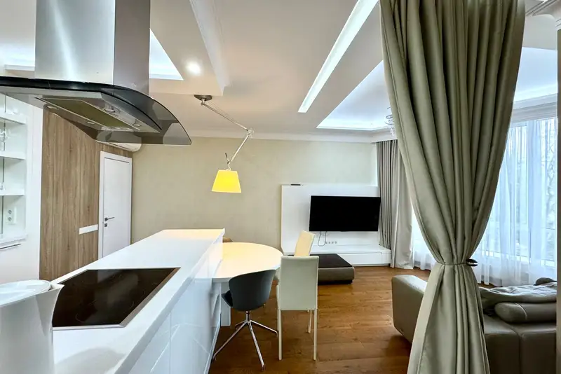 gallery_photo