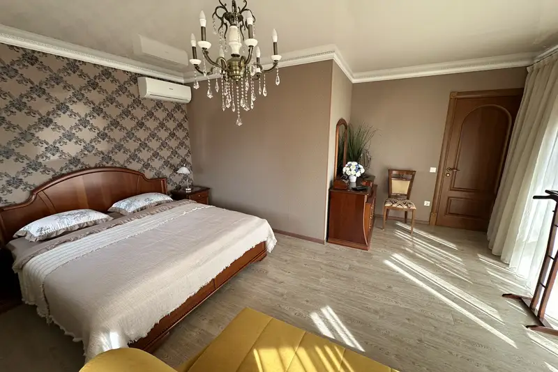 gallery_photo