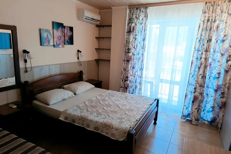 gallery_photo