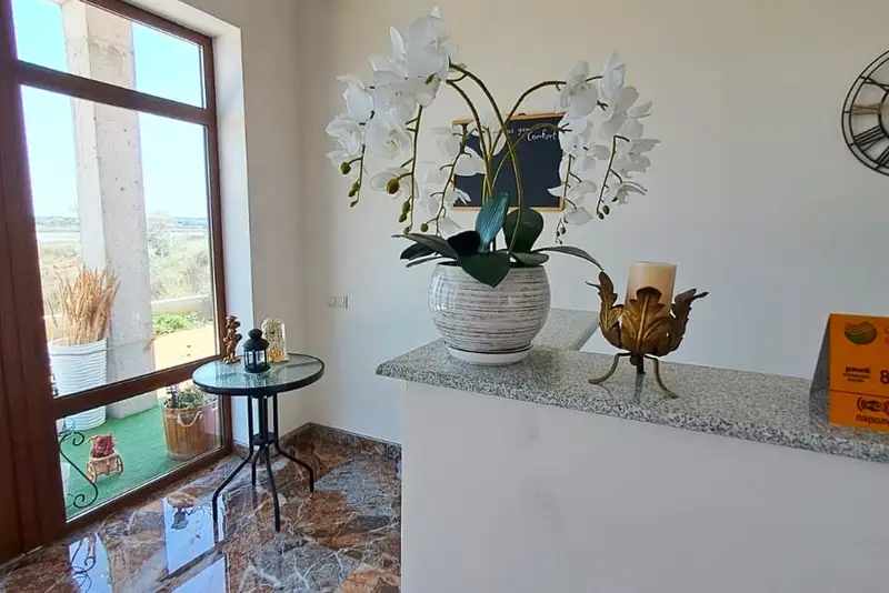 gallery_photo