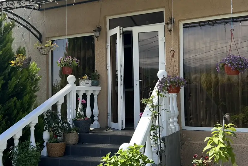 gallery_photo