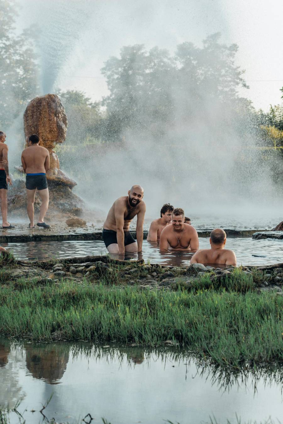 В горячих источниках Абхазии можно плескаться даже зимой. Источник: Pexels.com