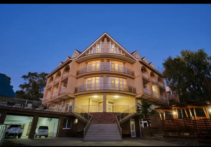 gallery_photo