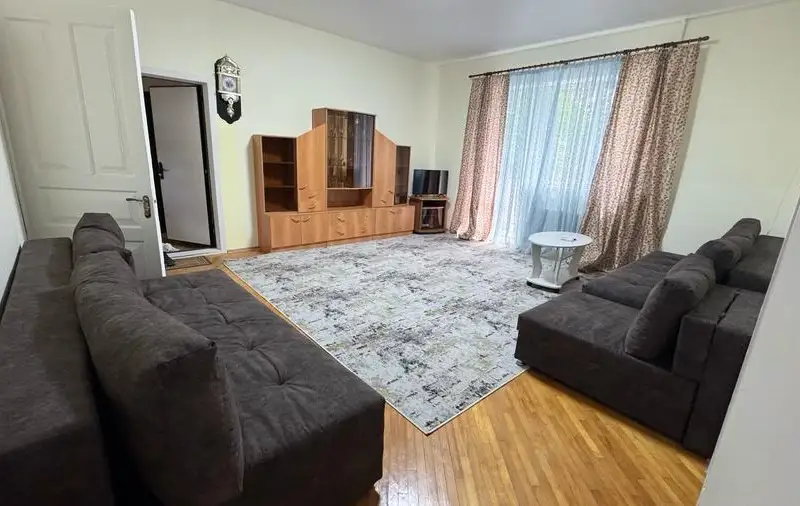 gallery_photo