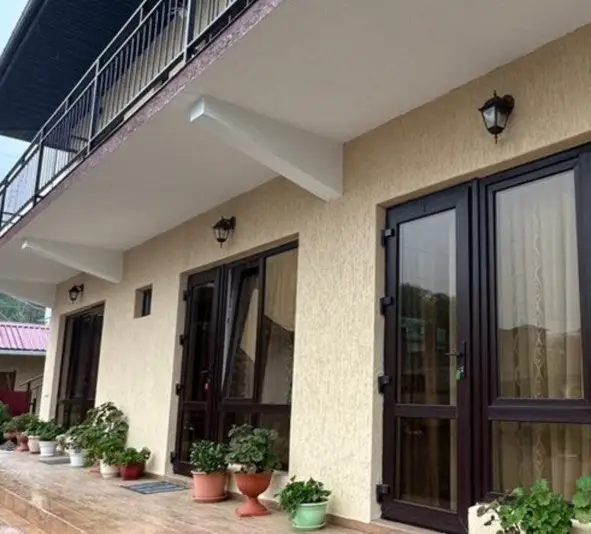 gallery_photo