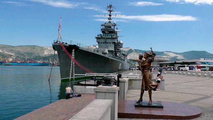 Памятник «Жена моряка». Фото: culttourism.ru