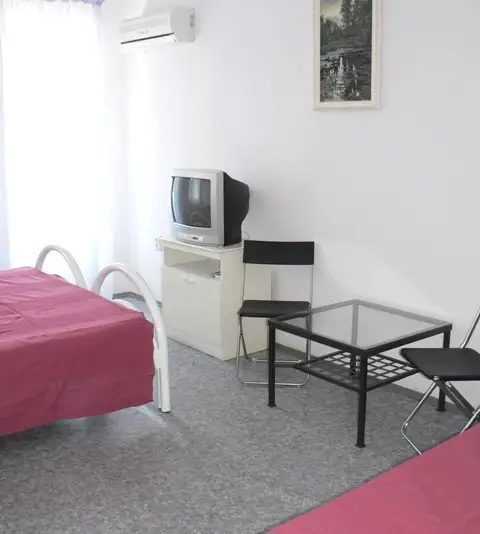 gallery_photo