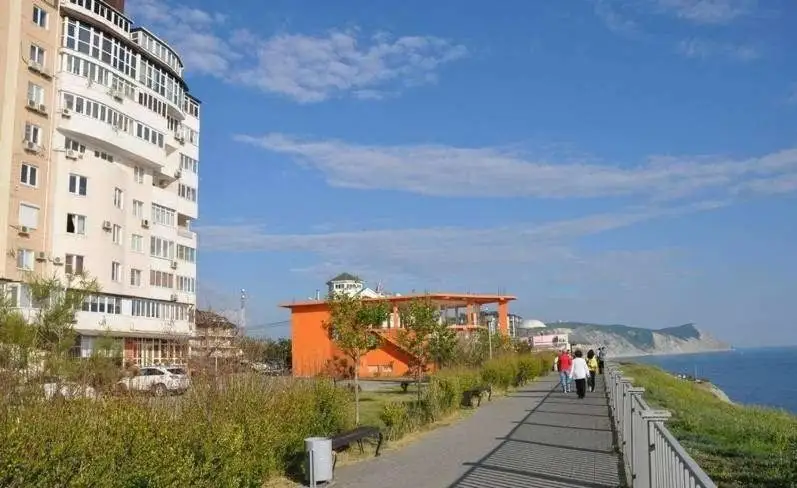gallery_photo