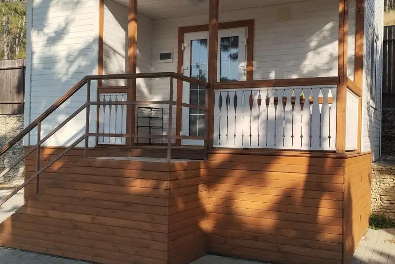 Деревянный домик у озера Абрау ул. Первомайская, д. 6