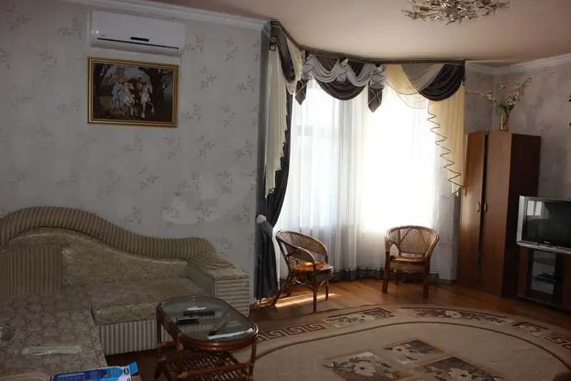 gallery_photo