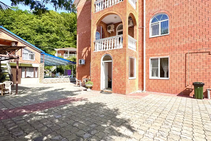 gallery_photo