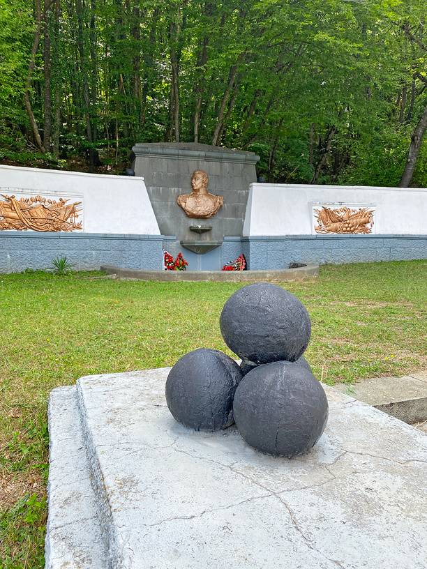 Кутузовский фонтан на 35-м километре трассы Симферополь-Алушта. Источник: Lori.ru