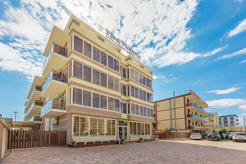 Отель «Viva Victoria Family Hotel» ул. Золотые Пески, д. 15