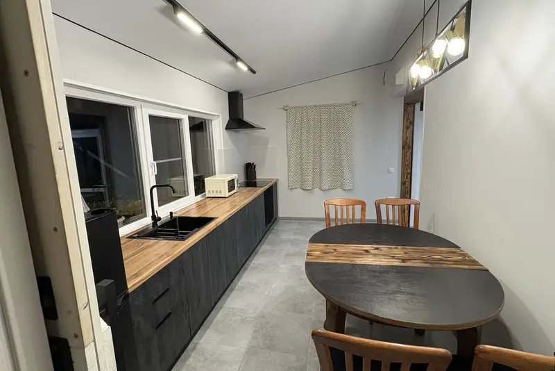 gallery_photo