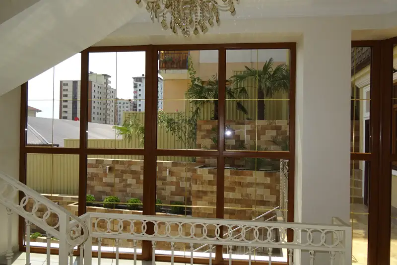 gallery_photo