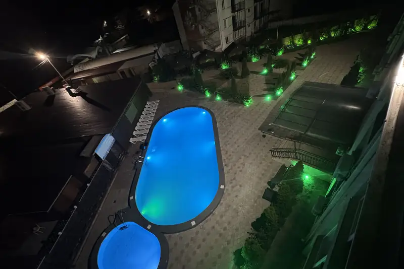 Курортный отель «Берег Ямала» пр-кт Пионерский, д. 107