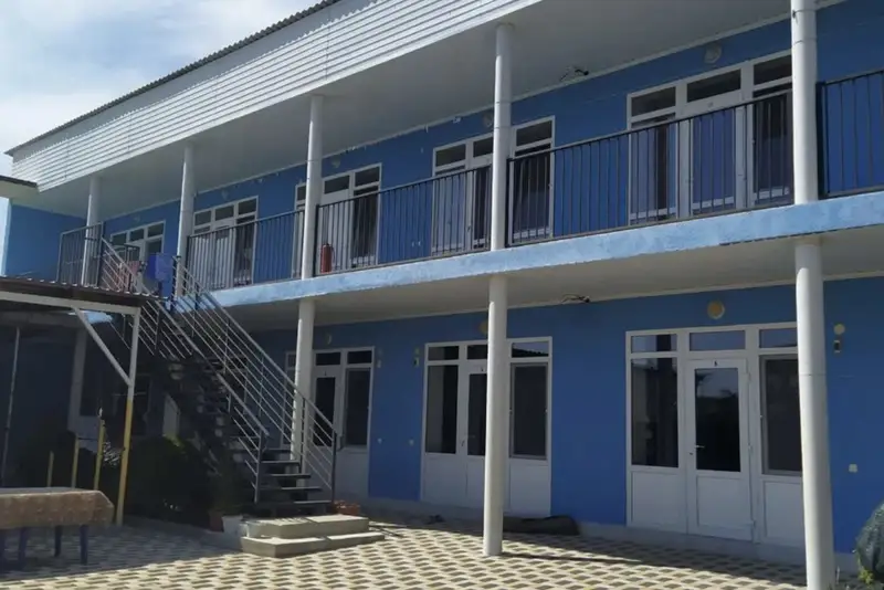 Гостевой дом «Arzu» ул. Мореплавателей, д. 8