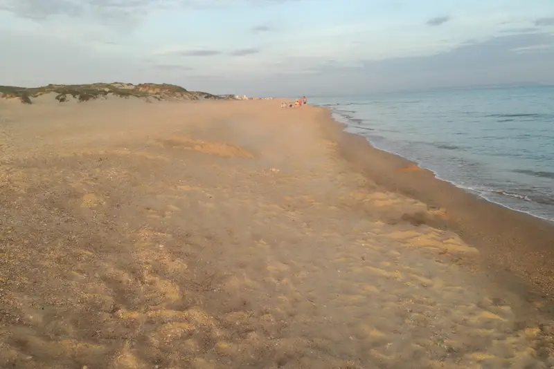 Песчаный пляж