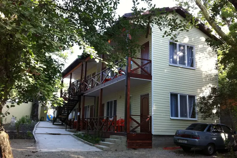 gallery_photo